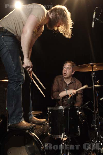 THE DIRTBOMBS - 2008-06-16 - PARIS - La Maroquinerie - Ben Blackwell - Patrick Pantano